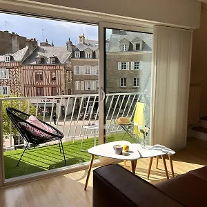 vannes-historique-grand-duplex-avec-double-garage.inbrittany.com/